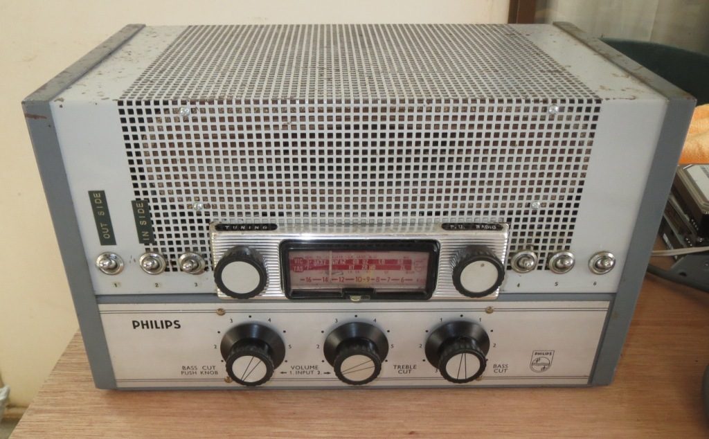 Philips 4435A Radio Late 1960's Ex Country School SA 30w Via 2 x 6CM5